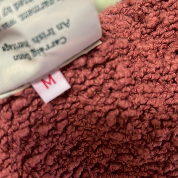 Carriag Donn Rare Unique Irish Heritage Knit Balls Sweater Size Medium - Picture 6 of 12